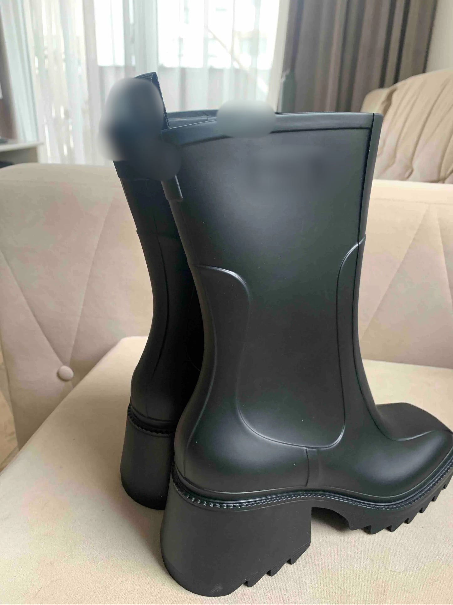 C Rainboots