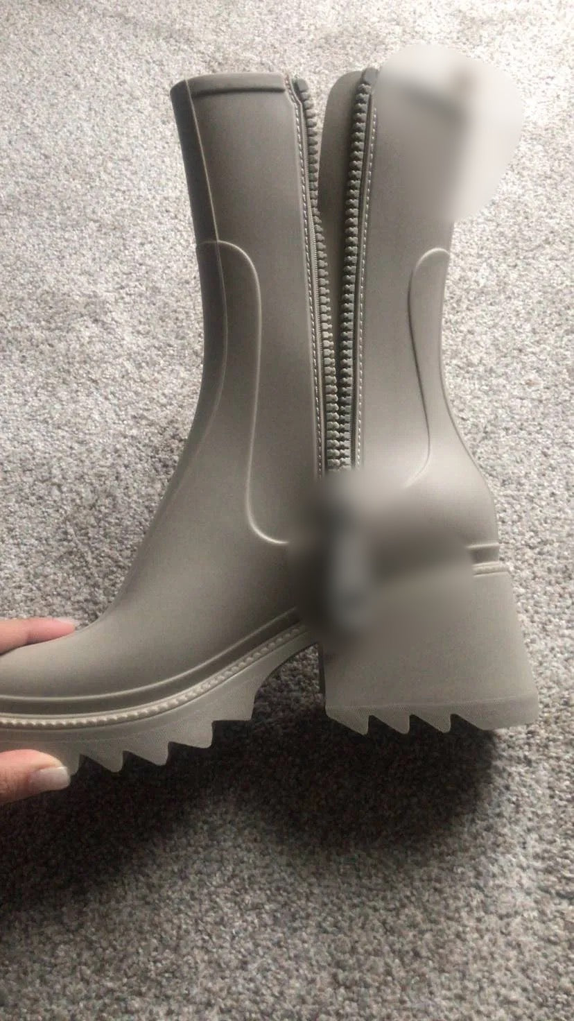 C Rainboots