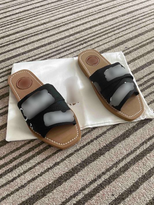 C Sandals