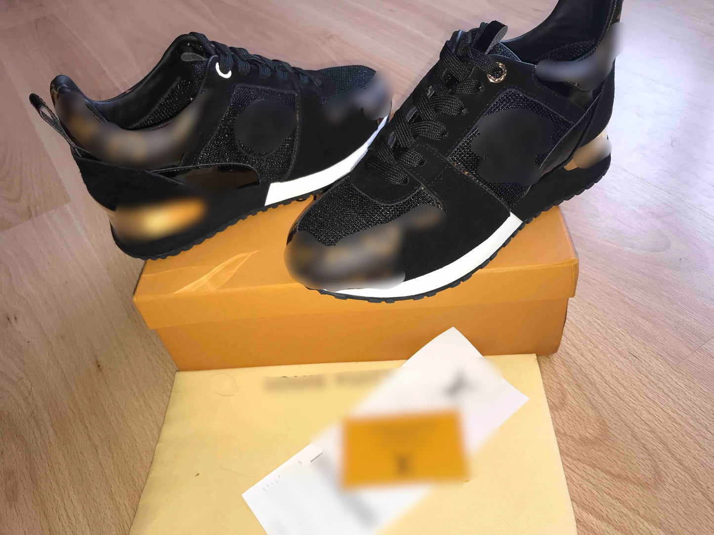 Black Gold Back Trainers