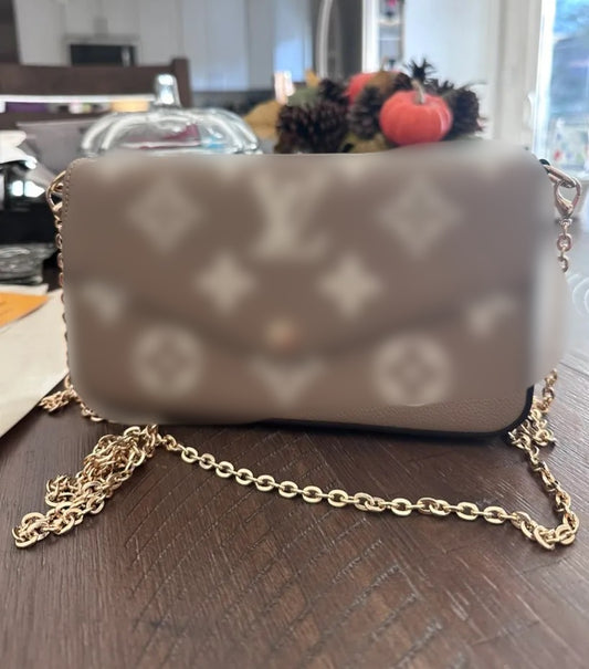 Chain Strap White Flower Bag