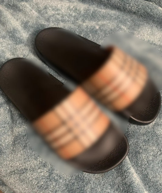 Unisex Checkered Sliders