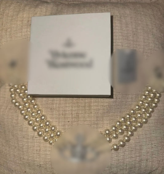 Larger Pearl Necklace